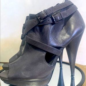 Aldo Grey Leather Peep Toe Booties size 8